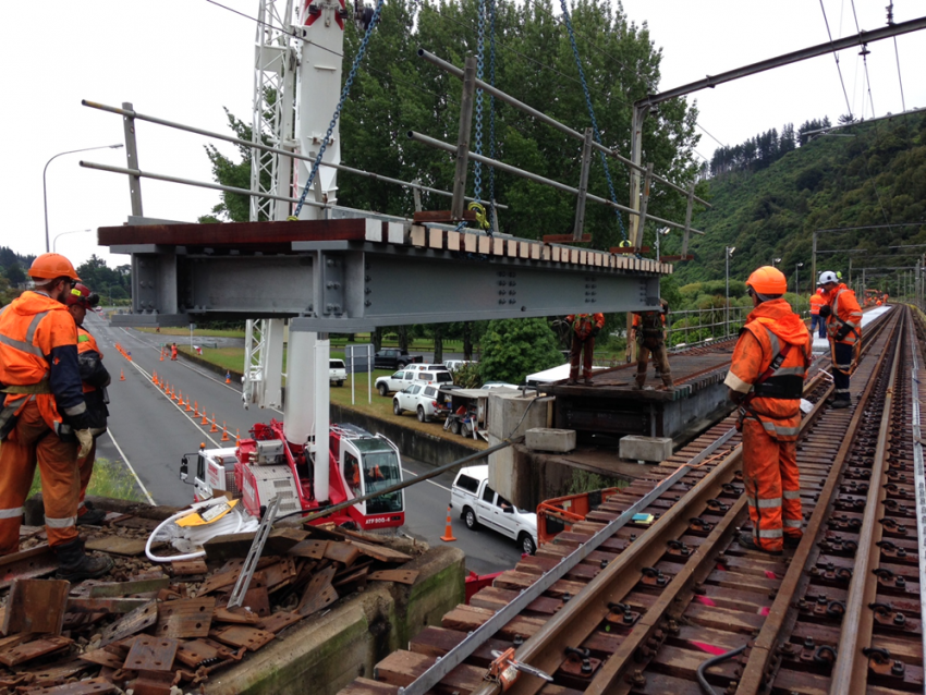 Bridge span being replaced on the Hutt Valley line.